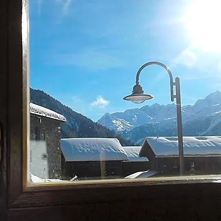 Hotelski Hotel