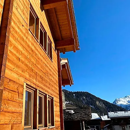 Hotelski Hotel